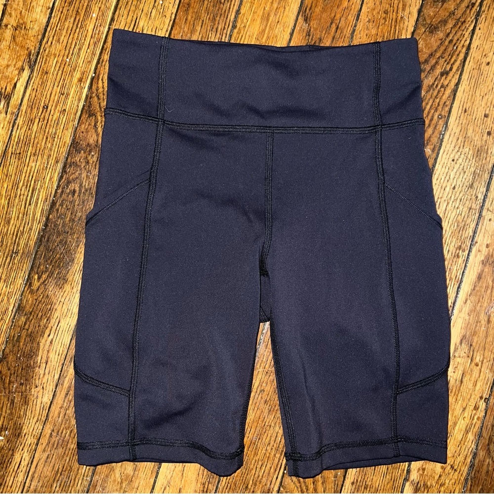 Lululemon Invigorate High-Rise Short 8” in Black